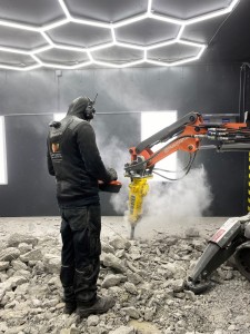 Démolition et enlèvement d'une chape avant remplacement